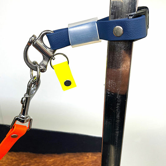Attache sangle universelle variable